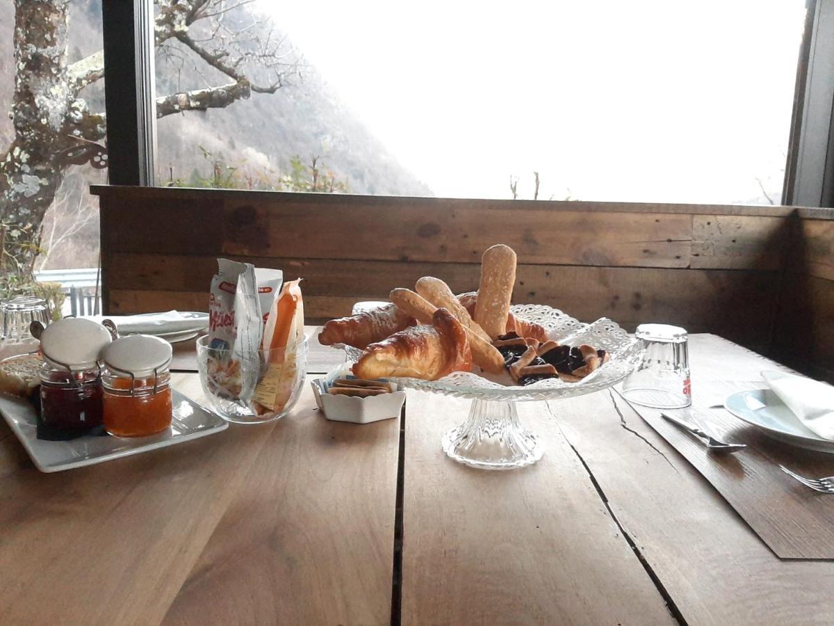 Locanda Del Sasso Rooms Кродо Екстер'єр фото