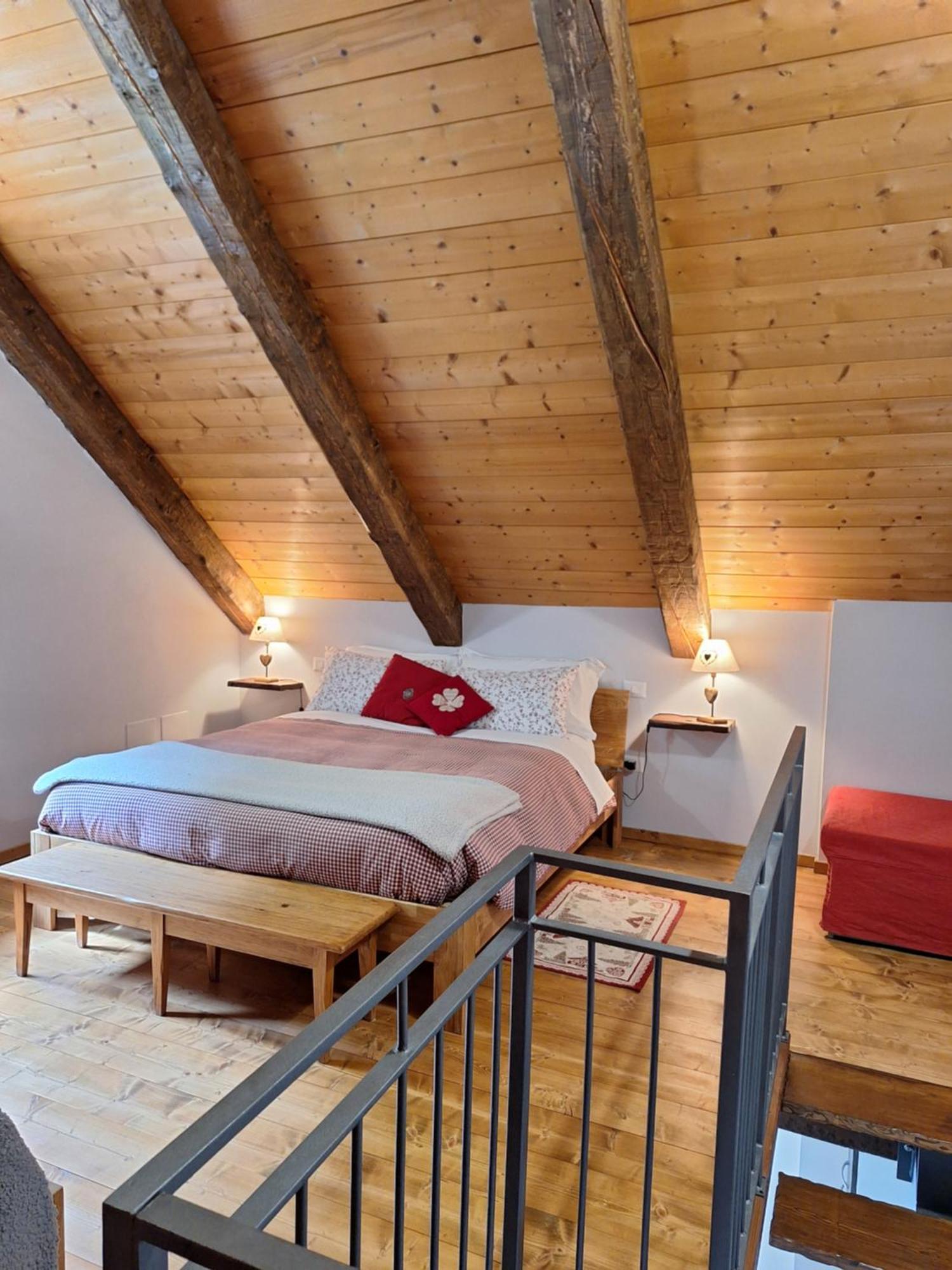 Locanda Del Sasso Rooms Кродо Екстер'єр фото